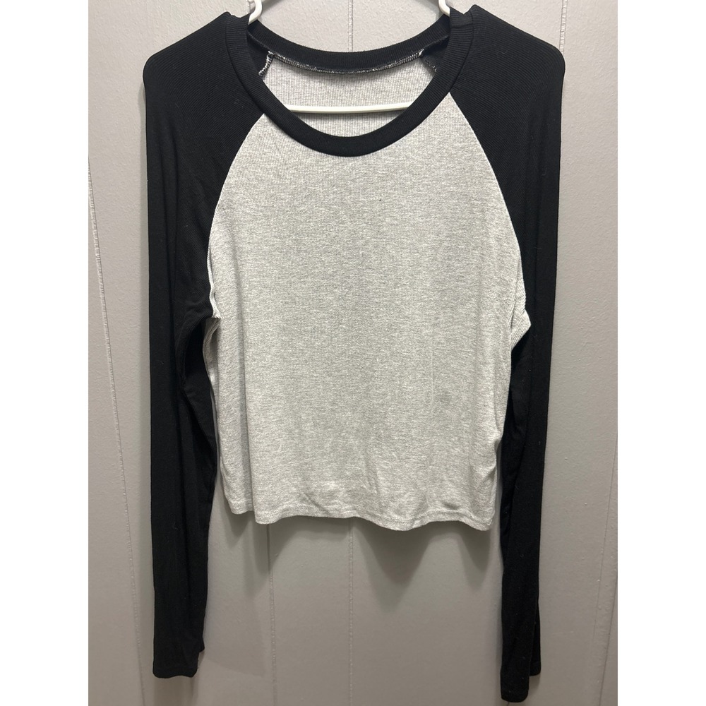 Dazy Womens XL Raglan Baseball Tee Grey Black Ribbed Knit Long Sleeve Crop Top